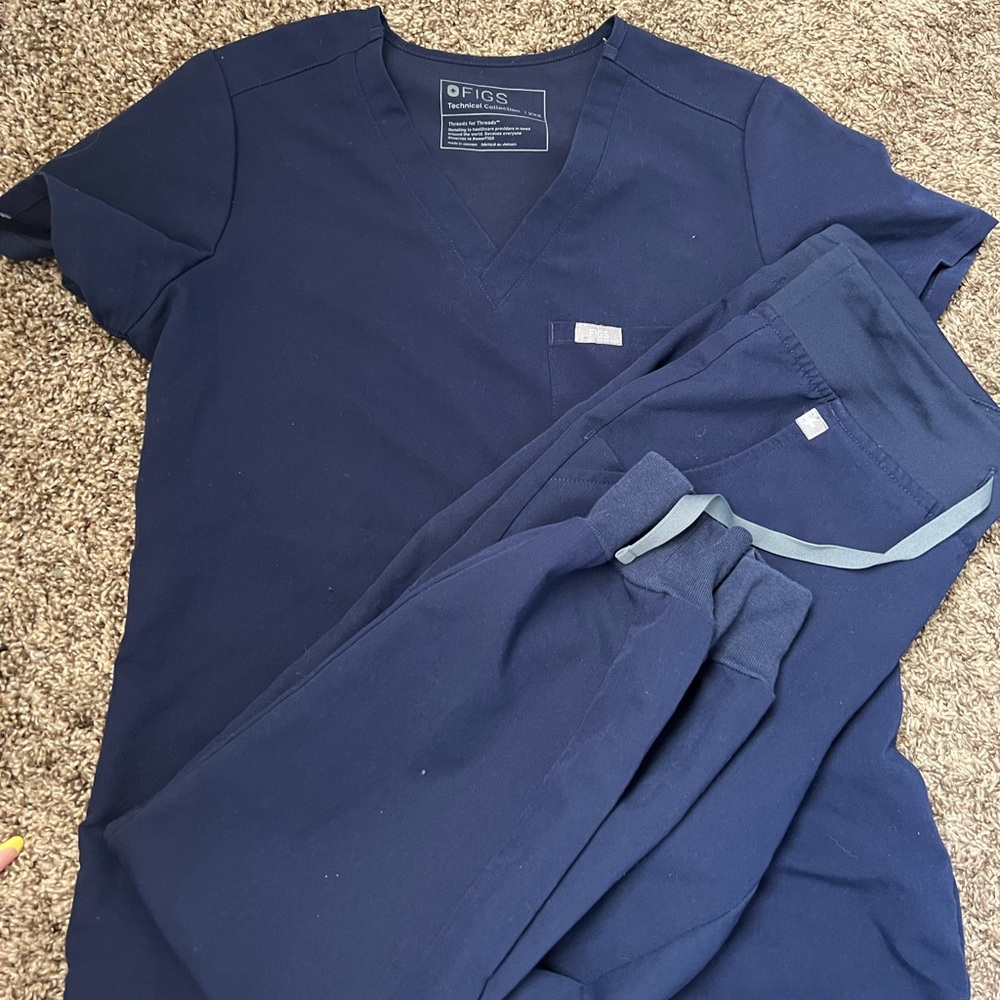 Fig scrubs set